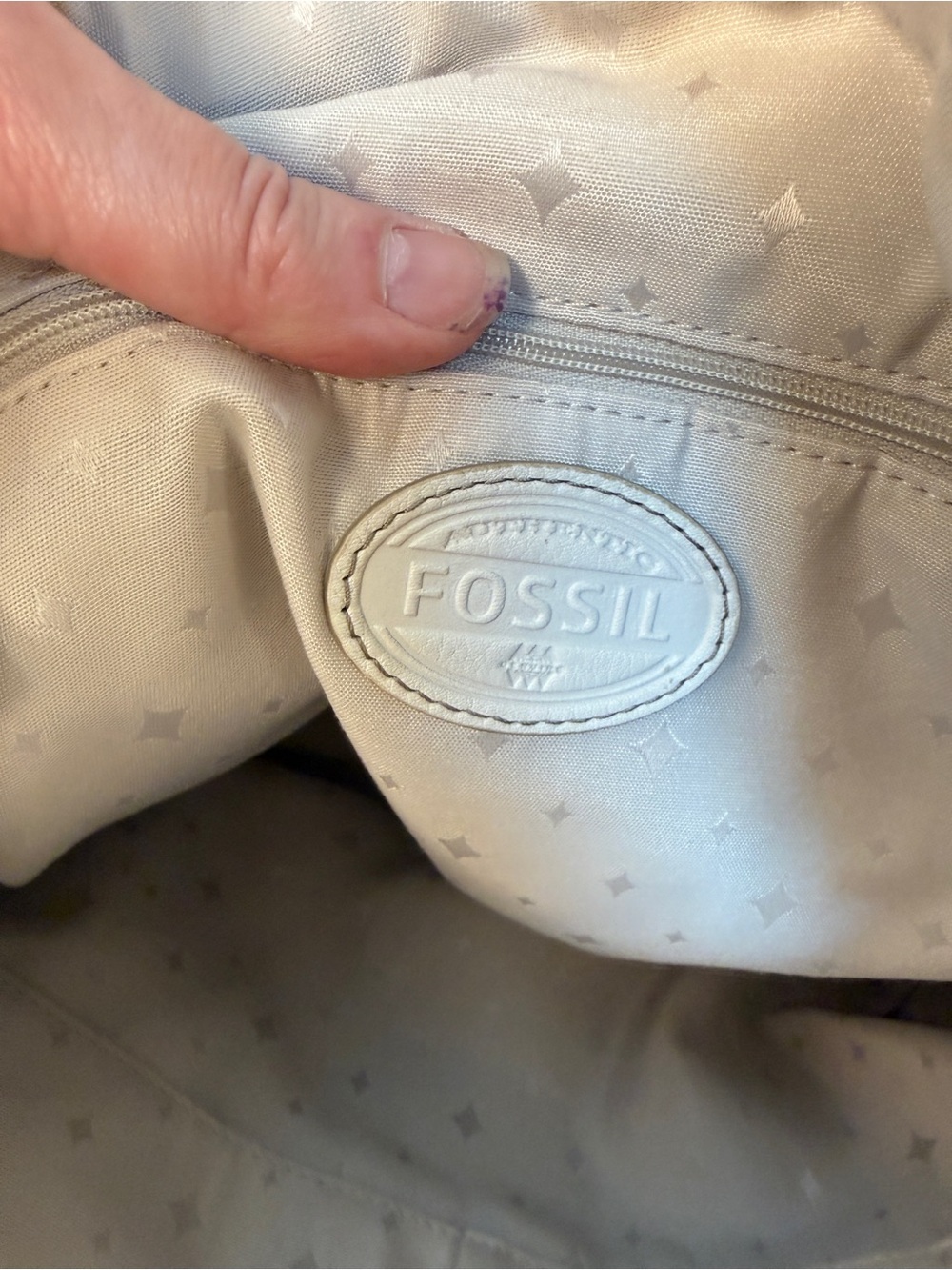 Fossil Morgan Traveler Leather Crossbody Bag Bone Ivory Brass Key Fob NWOT - Picture 8 of 13